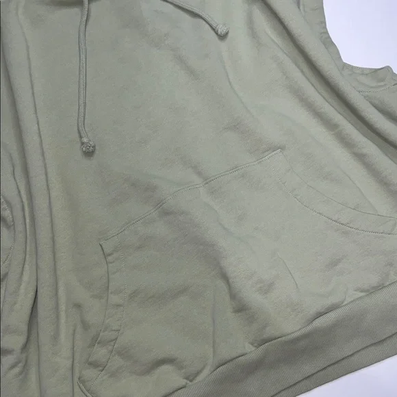 H&M Men’s Light Green Knit Sleeveless Hoodie - Picture 4 of 11